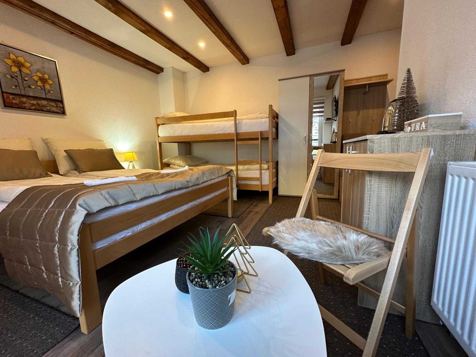 - Sobe Tiha Luka, Apartment *