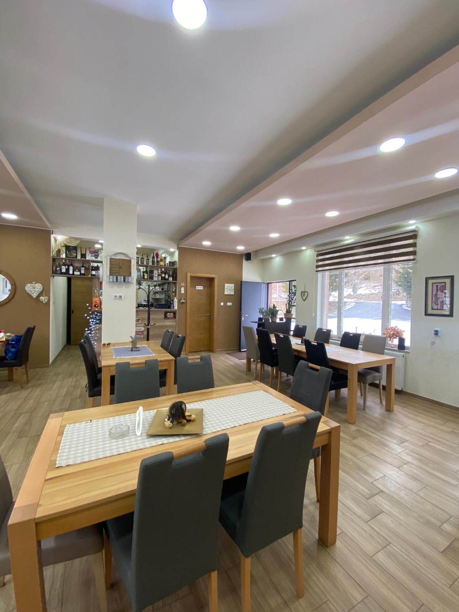 - Sobe Tiha Luka, Apartment