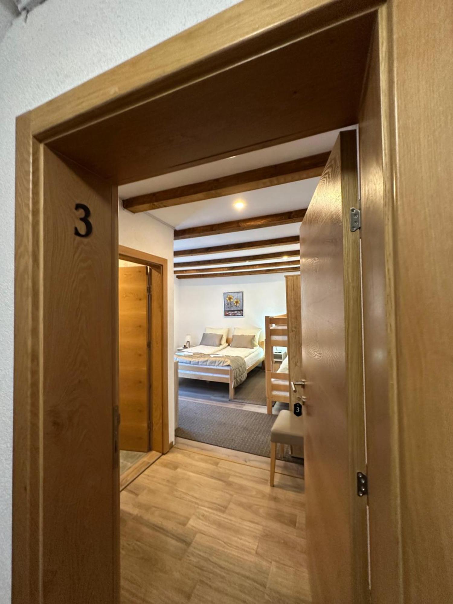 Apartment - Sobe Tiha Luka, Bjelasnica